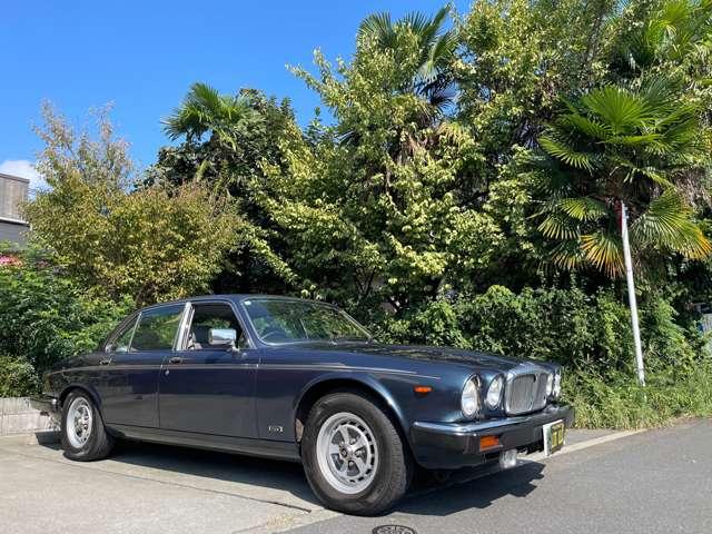 デイムラー ダブルシックス(10枚目)