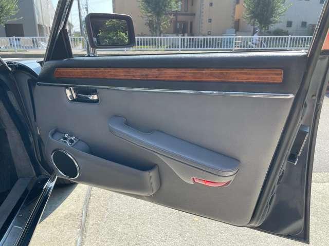 デイムラー ダブルシックス(19枚目)