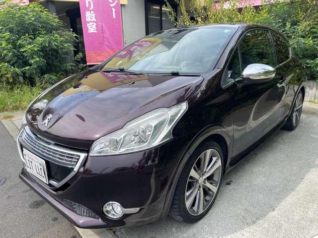 208 XY 専用ボディカラーパープルナイト/パノラミックガラスルーフ/専用17inchアルミ/ターボ/6速マニュアル(4枚目)