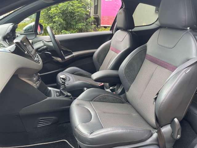 208 XY 専用ボディカラーパープルナイト/パノラミックガラスルーフ/専用17inchアルミ/ターボ/6速マニュアル(20枚目)