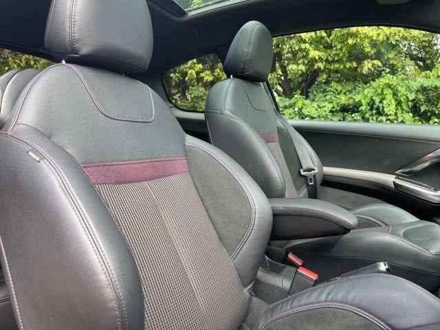 208 XY 専用ボディカラーパープルナイト/パノラミックガラスルーフ/専用17inchアルミ/ターボ/6速マニュアル(26枚目)