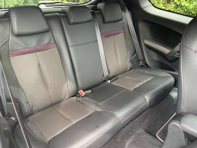 208 XY 専用ボディカラーパープルナイト/パノラミックガラスルーフ/専用17inchアルミ/ターボ/6速マニュアル(27枚目)