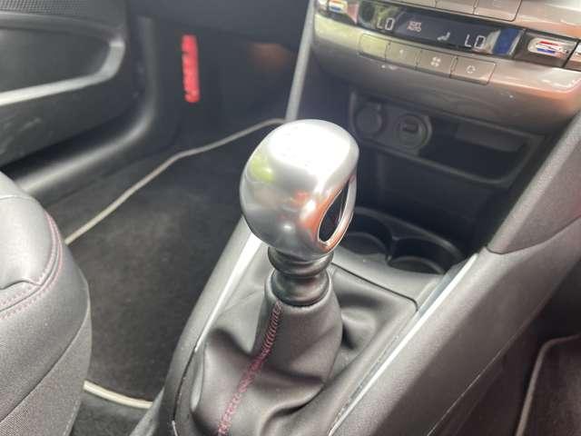 208 XY 専用ボディカラーパープルナイト/パノラミックガラスルーフ/専用17inchアルミ/ターボ/6速マニュアル(28枚目)