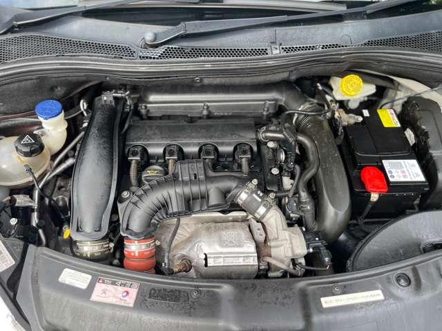 208 XY 専用ボディカラーパープルナイト/パノラミックガラスルーフ/専用17inchアルミ/ターボ/6速マニュアル(33枚目)