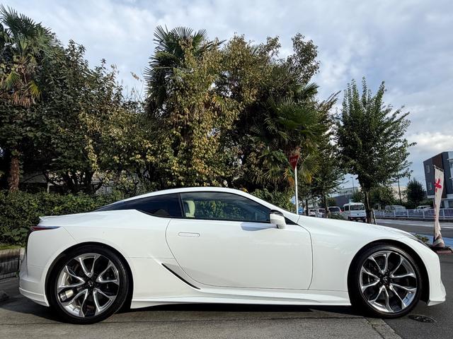 ＬＣ ＬＣ５００　Ｌパッケージ　ＴＲＤエアロ／白革＋Ｄブルー×オレンジアクセント内装／ガラスルーフ／ＯＰ２１アルミ／マークレビンソン／Ｅｘｃｅｌｌｅｎｔ　Ｃｌｅａｎ♪（15枚目）