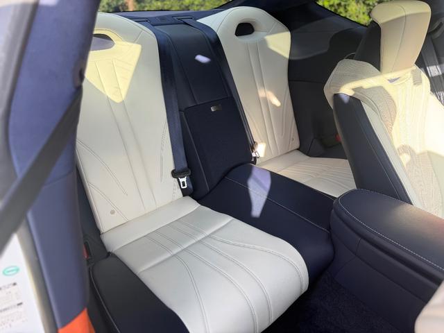 ＬＣ ＬＣ５００　Ｌパッケージ　ＴＲＤエアロ／白革＋Ｄブルー×オレンジアクセント内装／ガラスルーフ／ＯＰ２１アルミ／マークレビンソン／Ｅｘｃｅｌｌｅｎｔ　Ｃｌｅａｎ♪（33枚目）