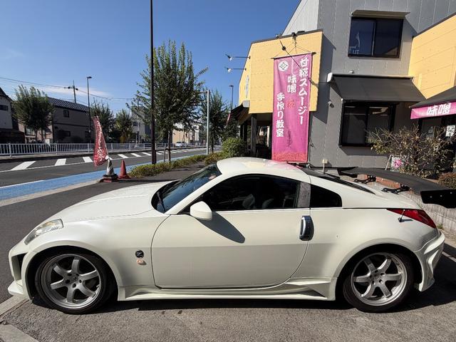 フェアレディＺ ベースグレード　６ＭＴ／社外エアロ／車高調／マフラー（12枚目）