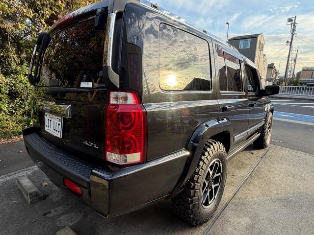 ジープ・コマンダー リミテッド4.7 サンルーフ/革/ナビ/Bカメ/ETC/フローマスター40(ノーマル有)/ルビコンホイール&タイヤ(ノーマル有)(22枚目)