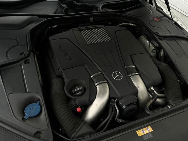 Ｓクラス Ｓ５５０　クーペ　ＡＭＧライン　レザーＥＸＣ＆スワロフスキークリスタルＰＫＧ　パノラミックＲ　ポーセレン革　ナビ　ＴＶ　全周Ｃ　ＰＴＳ　ＡＣＣ　シートヒーター　ベンチレーター　エアサス　ナイトビュー　ブルメスター　ＨＵＤ　２０ＡＷ（20枚目）