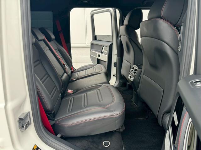 Ｇクラス Ｇ３５０ｄ　ＡＭＧライン　ラグジュアリーＰ　アダプティブダンピングサス　ＳＲ　Ｇ６３タイプグリル　サウンドマフラー　黒革　全席シートヒータ－　ナビ　ＴＶ　全周Ｃ　ＰＴＳ　ブルメスター　ＡＣＣ　ＬＥＤライト　２０インチＡＷ　禁煙（8枚目）