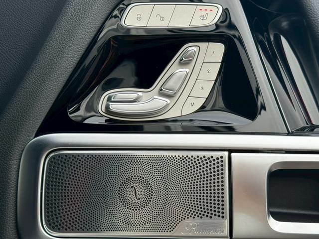 Ｇクラス Ｇ３５０ｄ　ＡＭＧライン　ラグジュアリーＰ　アダプティブダンピングサス　ＳＲ　Ｇ６３タイプグリル　サウンドマフラー　黒革　全席シートヒータ－　ナビ　ＴＶ　全周Ｃ　ＰＴＳ　ブルメスター　ＡＣＣ　ＬＥＤライト　２０インチＡＷ　禁煙（15枚目）