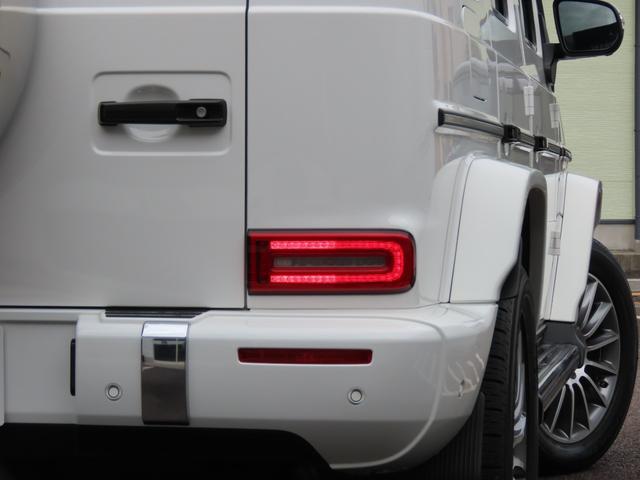 Ｇクラス Ｇ３５０ｄ　ＡＭＧライン　ラグジュアリーＰ　アダプティブダンピングサス　ＳＲ　Ｇ６３タイプグリル　サウンドマフラー　黒革　全席シートヒータ－　ナビ　ＴＶ　全周Ｃ　ＰＴＳ　ブルメスター　ＡＣＣ　ＬＥＤライト　２０インチＡＷ　禁煙（18枚目）