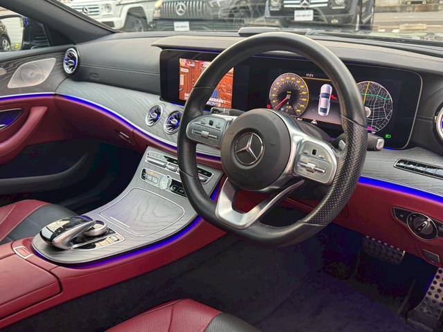 ＣＬＳクラス ＣＬＳ２２０ｄ　スポーツ　エクスクルーシブパッケージ　ＳＲ　赤×黒革　シートヒーター＆ベンチレーター　レーダーセーフＰ　ＡＣＣ　ブルメスター　純正ナビ　ＴＶ　全周カメラ　ＰＴＳ　ＨＵＤ　パワートランク　ＬＥＤライト　エアサス　１９ＡＷ（5枚目）