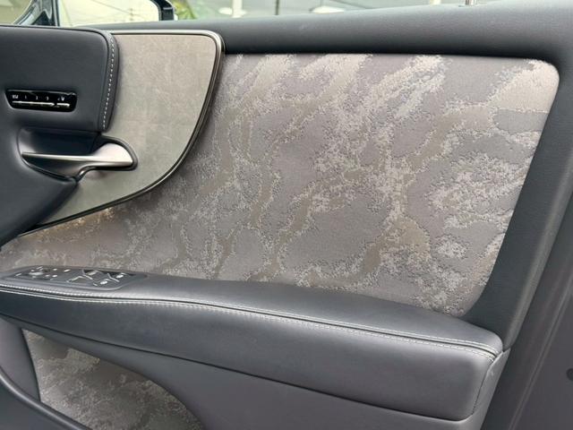 LS LS500h エグゼクティブ 後期 銀影ラスター プラチナ箔インテリア SR マクレビ 黒革 リヤエンター ナビ TV 全周カメ カープレイ LSS+ ACC ヒーター&ベンチレーター Dインナーミラー 三眼LEDライト 20AW(16枚目)