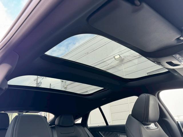 GT 4ドアクーペ 43 4マチック+ ライドコントロール+パッケージ AMGライドコントロール+PKG NEWステアリング SR 黒革 パワーシート&シートヒーター&ベンチレーター レーダーセーフP ACC HUD ナビ/TV/全周カメラ AMG20AW 禁煙 1オナ(6枚目)