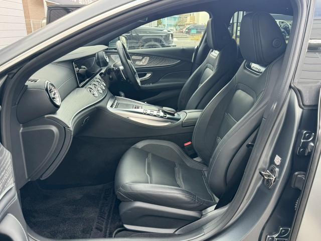 GT 4ドアクーペ 43 4マチック+ ライドコントロール+パッケージ AMGライドコントロール+PKG NEWステアリング SR 黒革 パワーシート&シートヒーター&ベンチレーター レーダーセーフP ACC HUD ナビ/TV/全周カメラ AMG20AW 禁煙 1オナ(7枚目)