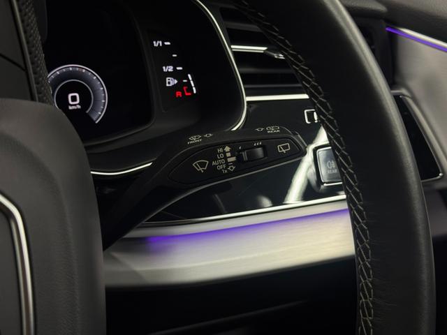 Ｑ７ ５５ＴＦＳＩクワトロ　Ｓライン　認定中古車　ＴＶチューナー　ハーフレザーシート　４ゾーンエアコン　ブラックスタイリングパッケージ（46枚目）