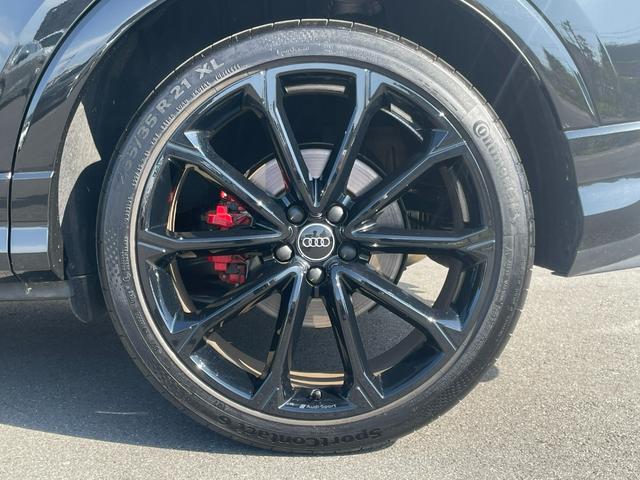 RS Q3 スポーツバック ベースグレード 認定中古車/RSスポーツエギゾースト/RSダンピングコントロールサスペンション/RSデザインパッケージ赤/キャリパーレッド/SONOSサウンドシステム/オプション21AW/マトリクスLED(10枚目)