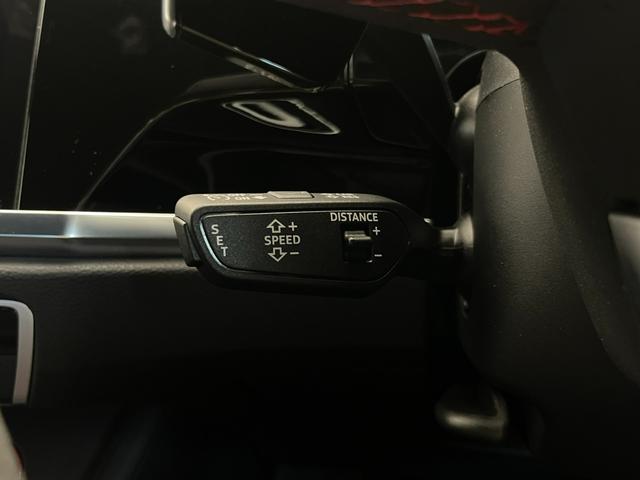 RS Q3 スポーツバック ベースグレード 認定中古車/RSスポーツエギゾースト/RSダンピングコントロールサスペンション/RSデザインパッケージ赤/キャリパーレッド/SONOSサウンドシステム/オプション21AW/マトリクスLED(52枚目)