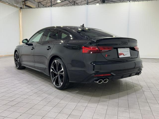 日本全国ご自宅前までご納車致します。陸送会社のプロフェッショナルが全国のご自宅前までしっかりと安全にお車をお持ち致します。