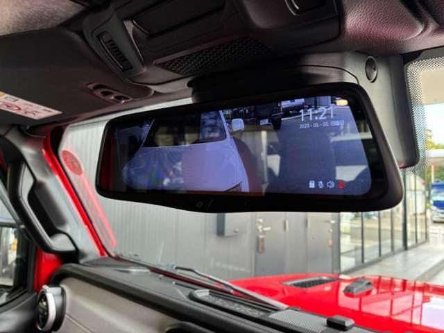 ジープ・ラングラーアンリミテッド スポーツ 4WD 認定中古車 4WD ETC 純正サイドステップ サイドカメラ バックカメラ フロントカメラ 衝突被害軽減システム パーキングセンサー Aライト オートクルーズコントロール オートエアコン(14枚目)