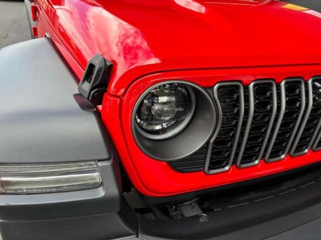 ジープ・ラングラーアンリミテッド スポーツ 4WD 認定中古車 4WD ETC 純正サイドステップ サイドカメラ バックカメラ フロントカメラ 衝突被害軽減システム パーキングセンサー Aライト オートクルーズコントロール オートエアコン(18枚目)