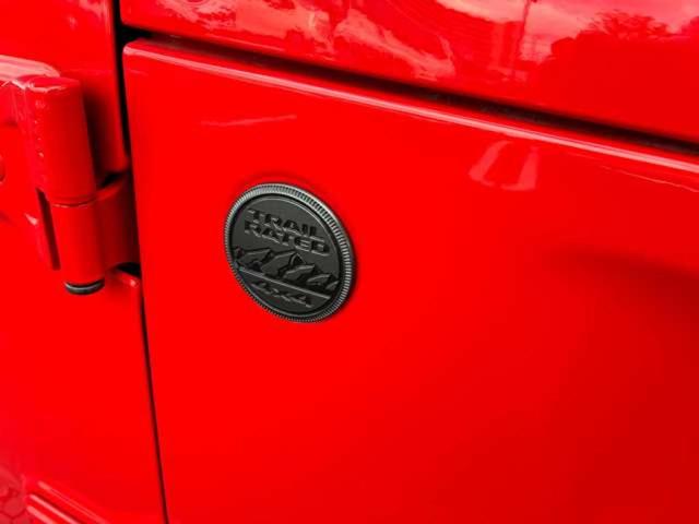 ジープ・ラングラーアンリミテッド スポーツ 4WD 認定中古車 4WD ETC 純正サイドステップ サイドカメラ バックカメラ フロントカメラ 衝突被害軽減システム パーキングセンサー Aライト オートクルーズコントロール オートエアコン(24枚目)