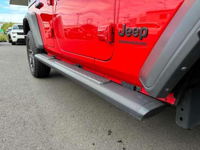 ジープ・ラングラーアンリミテッド スポーツ 4WD 認定中古車 4WD ETC 純正サイドステップ サイドカメラ バックカメラ フロントカメラ 衝突被害軽減システム パーキングセンサー Aライト オートクルーズコントロール オートエアコン(25枚目)