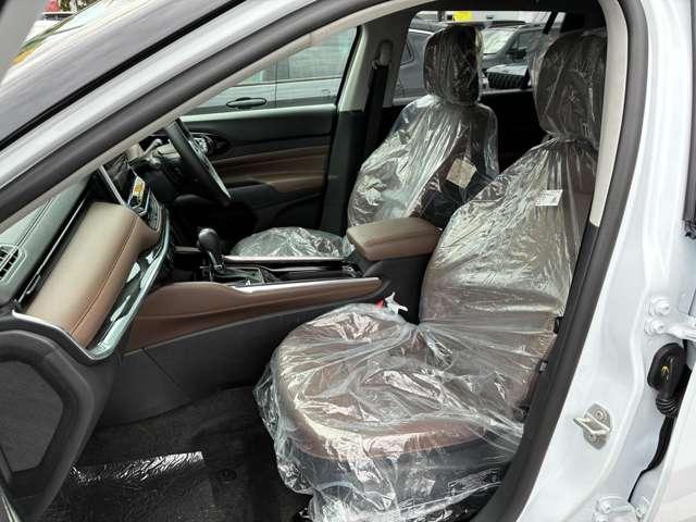 ジープ・コマンダー リミテッド リミテッド 登録済未使用車 4WD ACC ディーゼルターボ CarPlay AppleMusic LEDヘッドライト 純正ナビ10.1インチ 360度カメラ 3列レザーシート 7人乗り 認定中古車(14枚目)