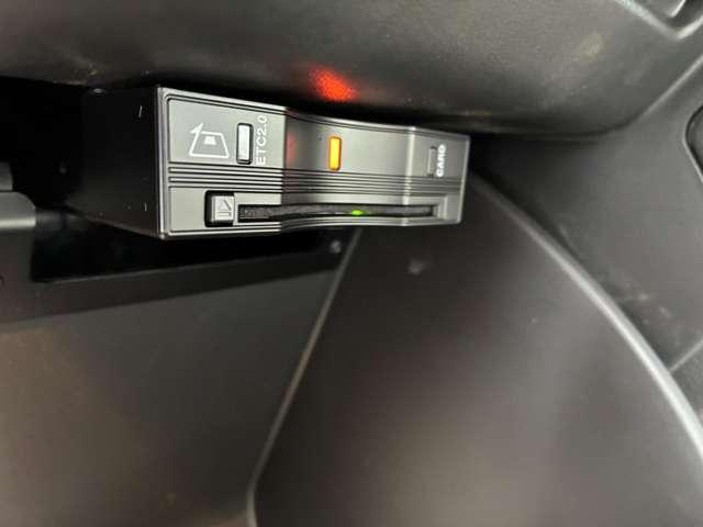 ジープ・コマンダー リミテッド リミテッド 登録済未使用車 4WD ACC ディーゼルターボ CarPlay AppleMusic LEDヘッドライト 純正ナビ10.1インチ 360度カメラ 3列レザーシート 7人乗り 認定中古車(30枚目)