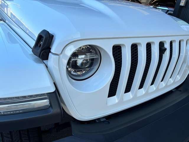 ジープ・ラングラーアンリミテッド サハラ 4WD 認定中古車 ワンオーナー 黒革シート 4WD 純正ナビテレビ付き ワンオーナー フロント・リア・サイドカメラ搭載 シートヒーター ステップ標準 アルパインスピーカー(19枚目)