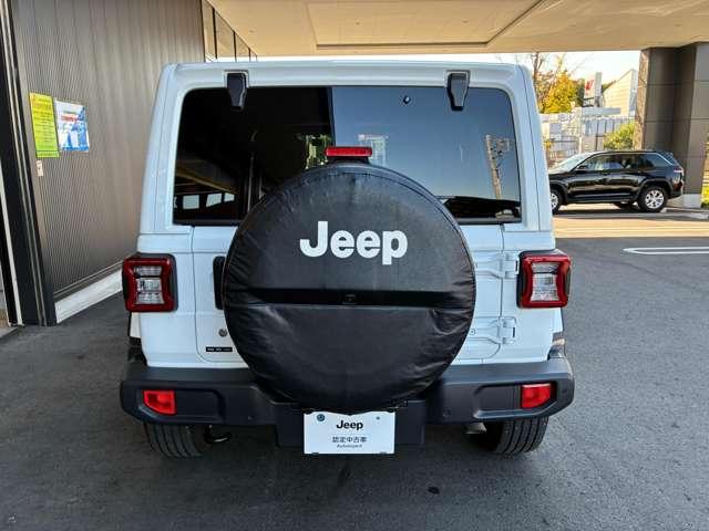 ジープ・ラングラーアンリミテッド サハラ 4WD 認定中古車 ワンオーナー 黒革シート 4WD 純正ナビテレビ付き ワンオーナー フロント・リア・サイドカメラ搭載 シートヒーター ステップ標準 アルパインスピーカー(35枚目)