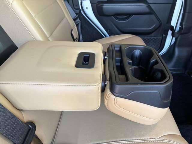 ジープ・ラングラーアンリミテッド サハラ 4WD 認定中古車 ワンオーナー 黒革シート 4WD 純正ナビテレビ付き ワンオーナー フロント・リア・サイドカメラ搭載 シートヒーター ステップ標準 アルパインスピーカー(53枚目)