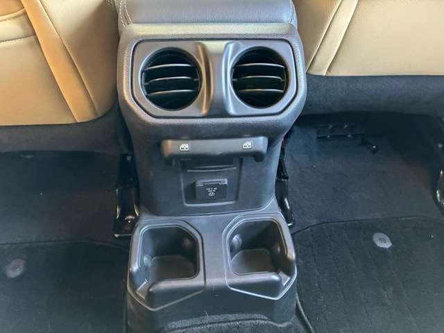 ジープ・ラングラーアンリミテッド サハラ 4WD 認定中古車 ワンオーナー 黒革シート 4WD 純正ナビテレビ付き ワンオーナー フロント・リア・サイドカメラ搭載 シートヒーター ステップ標準 アルパインスピーカー(55枚目)