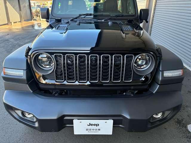 ジープ・ラングラーアンリミテッド ルビコン　登録済未使用車　黒革シート　４ＷＤ　純正ナビテレビ付き　ワンオーナー　フロント・リア・サイドカメラ搭載　シートヒーター　ステップ標準　アルパインスピーカー　認定中古車（18枚目）