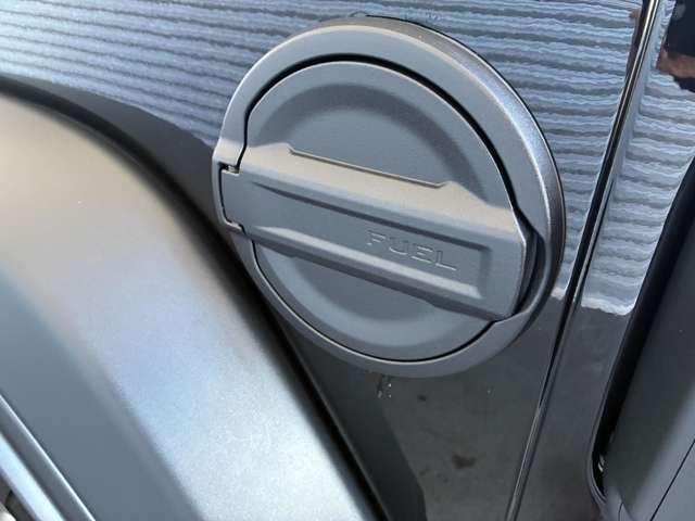 ジープ・ラングラーアンリミテッド ルビコン　登録済未使用車　黒革シート　４ＷＤ　純正ナビテレビ付き　ワンオーナー　フロント・リア・サイドカメラ搭載　シートヒーター　ステップ標準　アルパインスピーカー　認定中古車（32枚目）