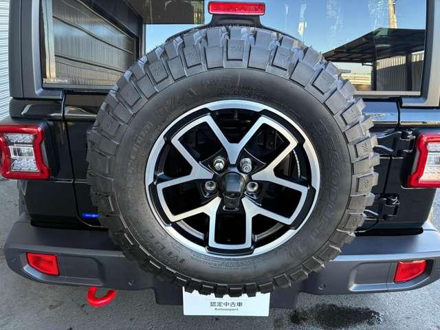 ジープ・ラングラーアンリミテッド ルビコン　登録済未使用車　黒革シート　４ＷＤ　純正ナビテレビ付き　ワンオーナー　フロント・リア・サイドカメラ搭載　シートヒーター　ステップ標準　アルパインスピーカー　認定中古車（50枚目）