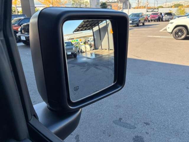 ジープ・ラングラーアンリミテッド ルビコン　登録済未使用車　黒革シート　４ＷＤ　純正ナビテレビ付き　ワンオーナー　フロント・リア・サイドカメラ搭載　シートヒーター　ステップ標準　アルパインスピーカー　認定中古車（51枚目）