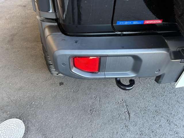 ジープ・ラングラーアンリミテッド サハラ　ワンオーナー　黒革シート　４ＷＤ　純正ナビテレビ付き　ワンオーナー　フロント・リア・サイドカメラ搭載　シートヒーター　ステップ標準　アルパインスピーカー　認定中古車（28枚目）