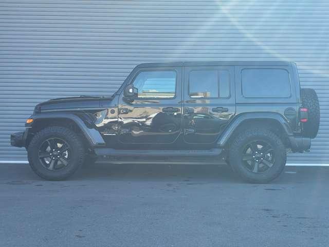 ジープ・ラングラーアンリミテッド サハラ　ワンオーナー　黒革シート　４ＷＤ　純正ナビテレビ付き　ワンオーナー　フロント・リア・サイドカメラ搭載　シートヒーター　ステップ標準　アルパインスピーカー　認定中古車（57枚目）