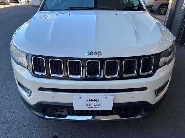 ＪＥＥＰ伝統のセブンスロットルグリル