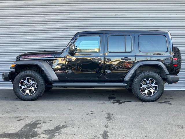 ジープ・ラングラーアンリミテッド ルビコン スカイワンタッチパワートップ パワートップ 黒革シート 4WD 純正ナビテレビ付き ワンオーナー フロント・リア・サイドカメラ搭載 シートヒーター ステップ標準 ETC2.0 アルパインスピーカー 認定中古車(7枚目)