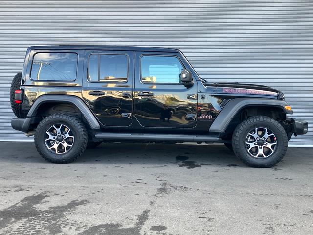 ジープ・ラングラーアンリミテッド ルビコン スカイワンタッチパワートップ パワートップ 黒革シート 4WD 純正ナビテレビ付き ワンオーナー フロント・リア・サイドカメラ搭載 シートヒーター ステップ標準 ETC2.0 アルパインスピーカー 認定中古車(8枚目)