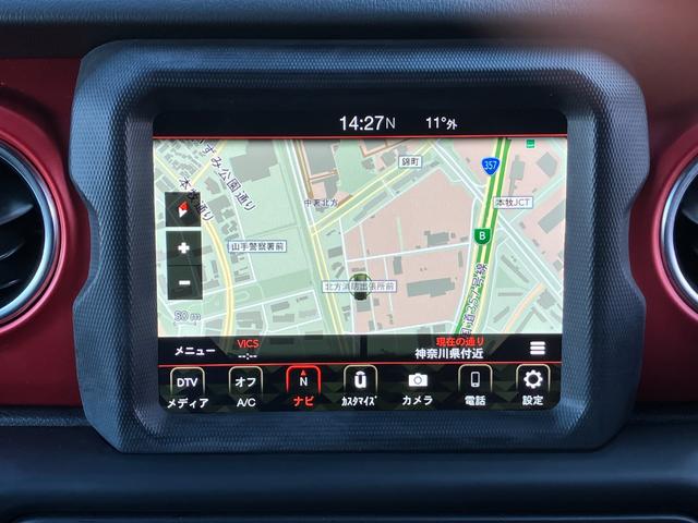ジープ・ラングラーアンリミテッド ルビコン スカイワンタッチパワートップ パワートップ 黒革シート 4WD 純正ナビテレビ付き ワンオーナー フロント・リア・サイドカメラ搭載 シートヒーター ステップ標準 ETC2.0 アルパインスピーカー 認定中古車(16枚目)