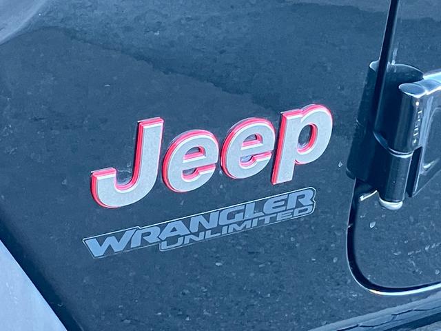 ジープ・ラングラーアンリミテッド ルビコン スカイワンタッチパワートップ パワートップ 黒革シート 4WD 純正ナビテレビ付き ワンオーナー フロント・リア・サイドカメラ搭載 シートヒーター ステップ標準 ETC2.0 アルパインスピーカー 認定中古車(40枚目)
