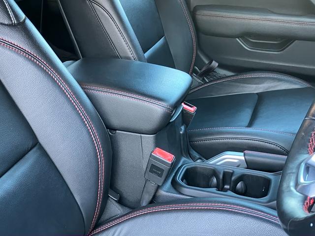 ジープ・ラングラーアンリミテッド ルビコン スカイワンタッチパワートップ パワートップ 黒革シート 4WD 純正ナビテレビ付き ワンオーナー フロント・リア・サイドカメラ搭載 シートヒーター ステップ標準 ETC2.0 アルパインスピーカー 認定中古車(44枚目)