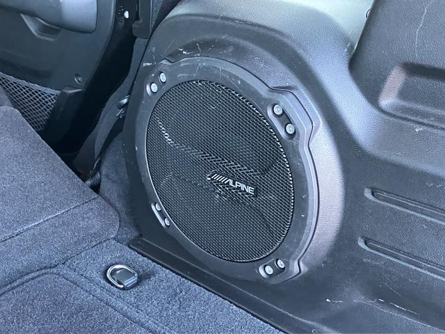 ジープ・ラングラーアンリミテッド ルビコン スカイワンタッチパワートップ パワートップ 黒革シート 4WD 純正ナビテレビ付き ワンオーナー フロント・リア・サイドカメラ搭載 シートヒーター ステップ標準 ETC2.0 アルパインスピーカー 認定中古車(50枚目)