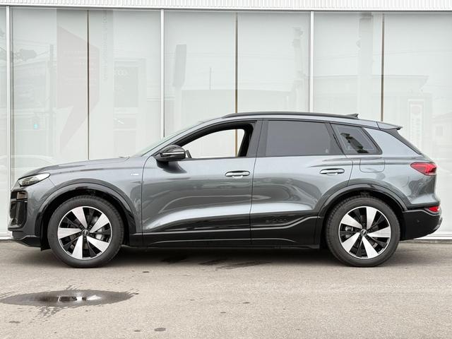 Ｑ６ ｅ－トロン クワトロ　アドバンスド　Ｓラインパッケージ　Ｓｌｉｎｅパッケージ◆ダークＡｕｄｉリングス◆ブラックスタイリングパッケージ◆ステアリングヒーター◆電動シート◆シートヒーター（フロント／リヤ）◆スポーツサスペンション◆（3枚目）