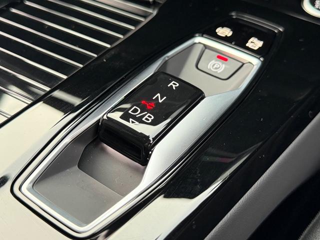 Ｑ６ ｅ－トロン クワトロ　アドバンスド　Ｓラインパッケージ　Ｓｌｉｎｅパッケージ◆ダークＡｕｄｉリングス◆ブラックスタイリングパッケージ◆ステアリングヒーター◆電動シート◆シートヒーター（フロント／リヤ）◆スポーツサスペンション◆（32枚目）