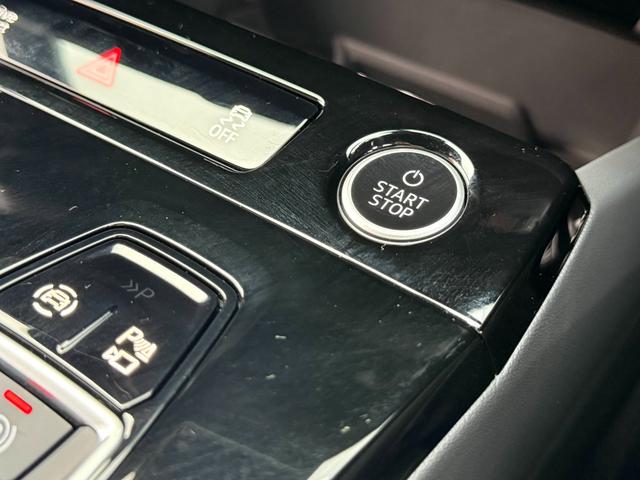 Ｑ６ ｅ－トロン クワトロ　アドバンスド　Ｓラインパッケージ　Ｓｌｉｎｅパッケージ◆ダークＡｕｄｉリングス◆ブラックスタイリングパッケージ◆ステアリングヒーター◆電動シート◆シートヒーター（フロント／リヤ）◆スポーツサスペンション◆（34枚目）